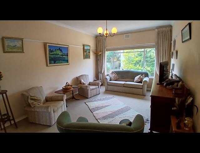 2 BEDROOM APARTMENT FOR SALE IN ESSENWOOD